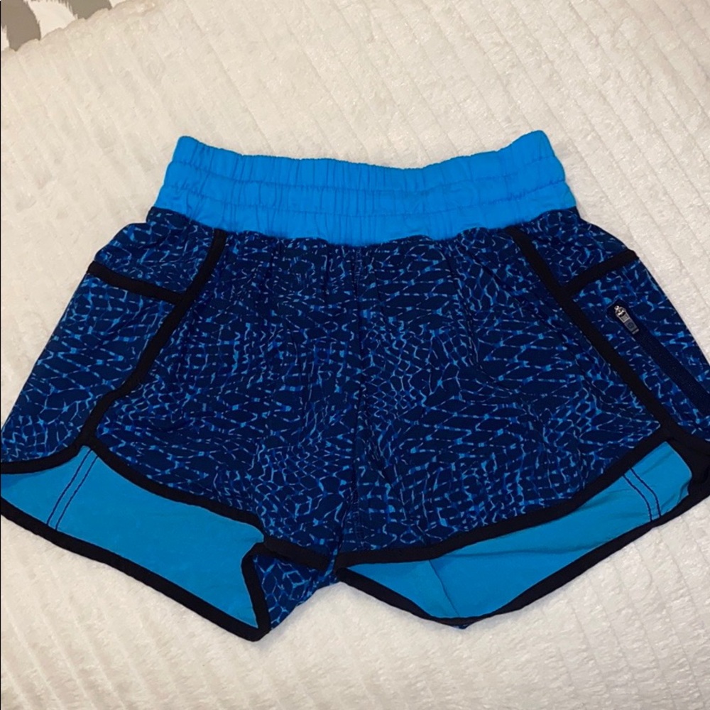 lululemon athletica shorts 💙